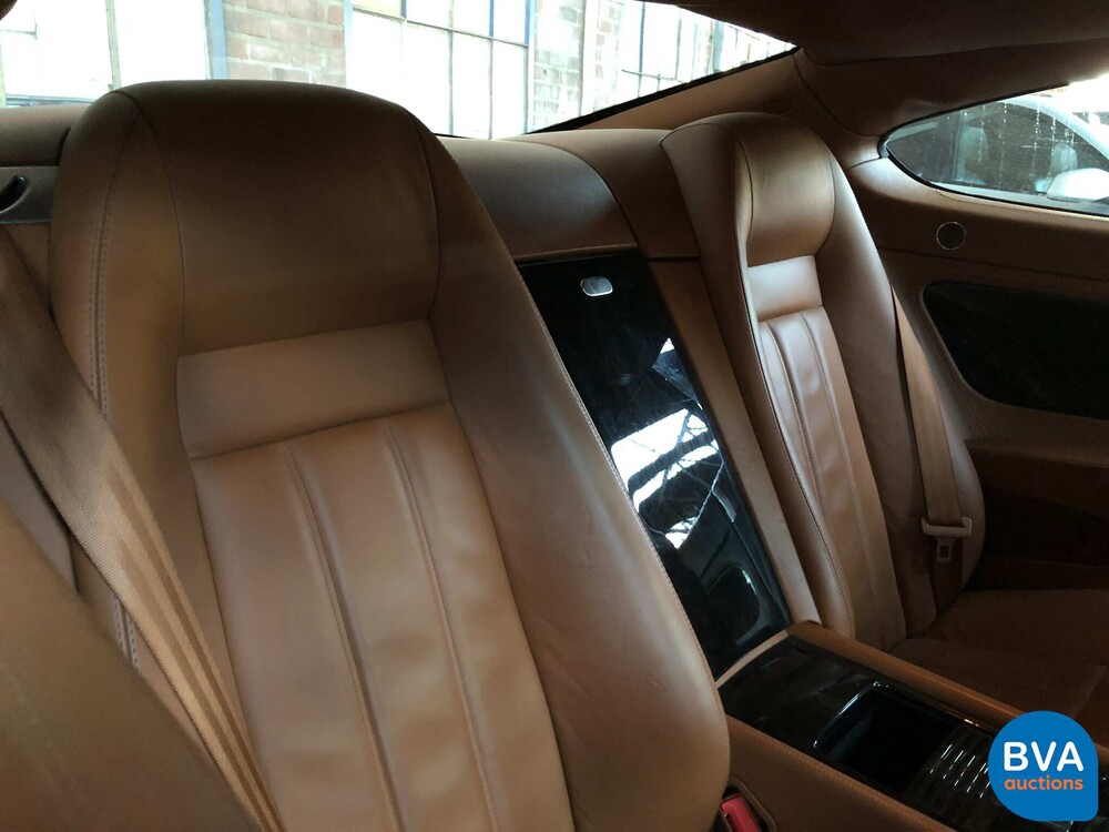 Bentley Continental GT 6.0 W12 560pk 2004
