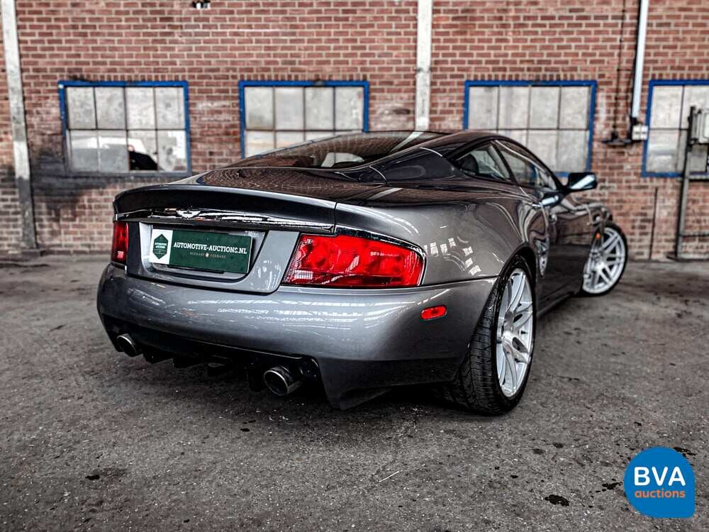 Aston Martin Vanquish 5.9 V12 466pk 2003