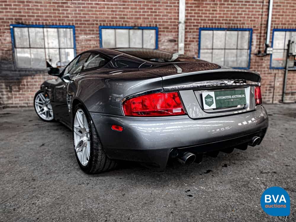Aston Martin Vanquish 5.9 V12 466pk 2003