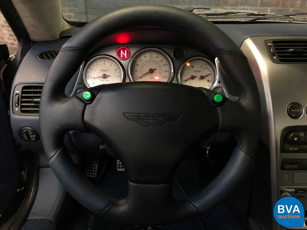 Aston Martin Vanquish 5.9 V12 466pk 2003