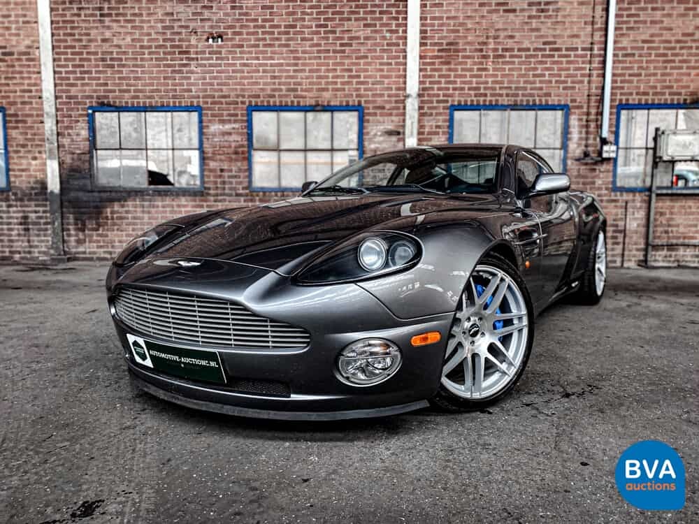 Aston Martin Vanquish 5.9 V12 466pk 2003