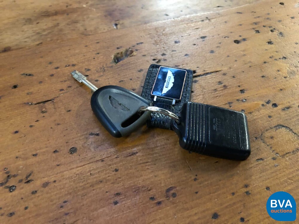 Aston Martin Vanquish 5.9 V12 466pk 2003