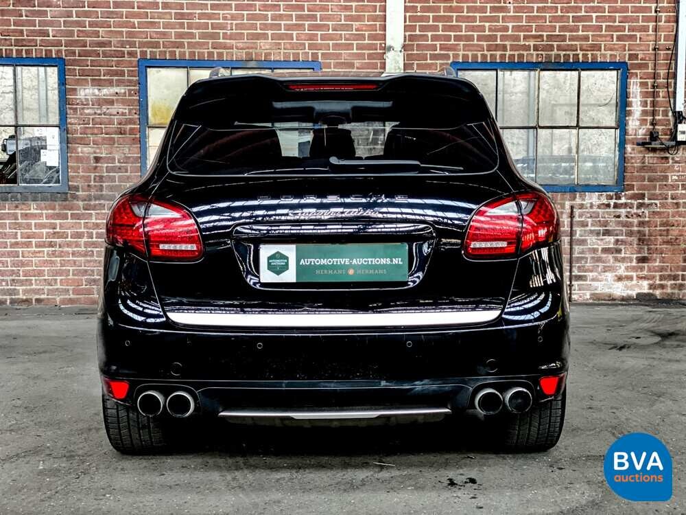 Porsche Cayenne 4.8 Turbo Sportchrono 500pk 2010, JT-994-P
