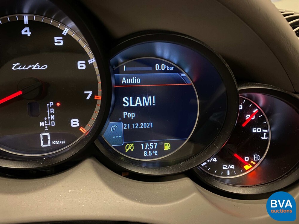 Porsche Cayenne 4.8 Turbo Sportchrono 500pk 2010, JT-994-P
