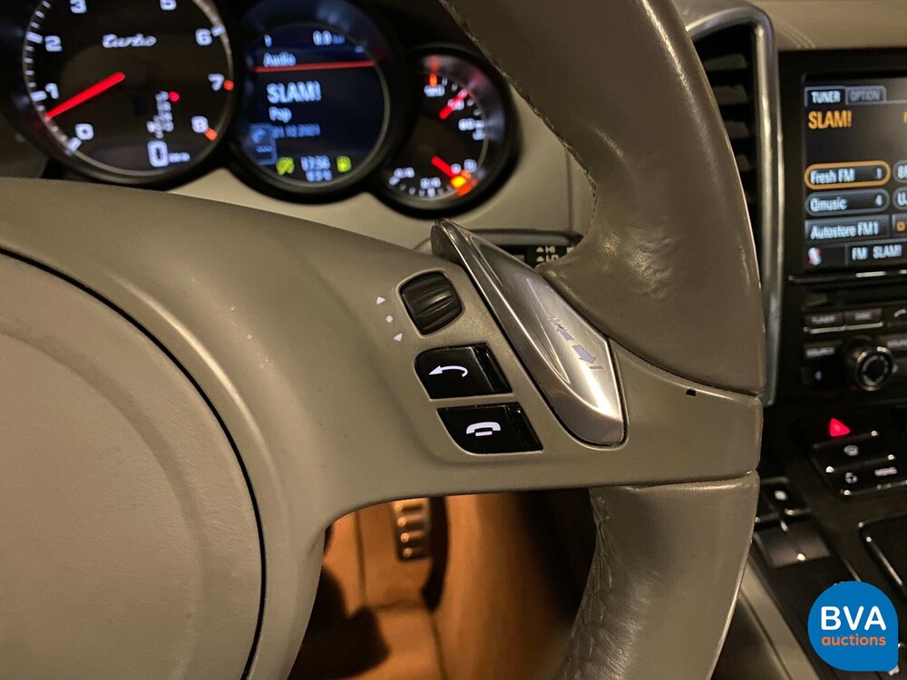 Porsche Cayenne 4.8 Turbo Sportchrono 500pk 2010, JT-994-P