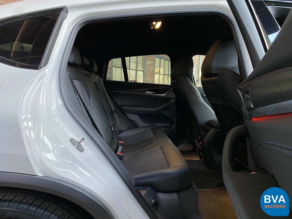 BMW X4 xDrive30i M-Sport ShadowLine 252pk 2019, N-064-RT