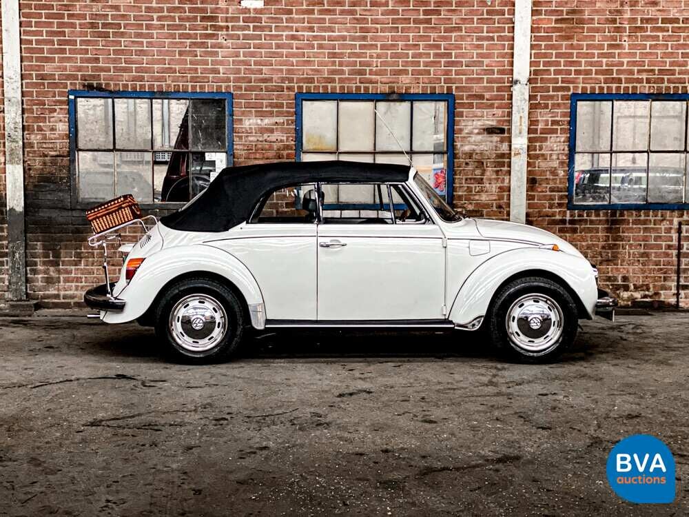 Volkswagen Kever Cabriolet 1303 LS 1975 50pk, 95-YA-79