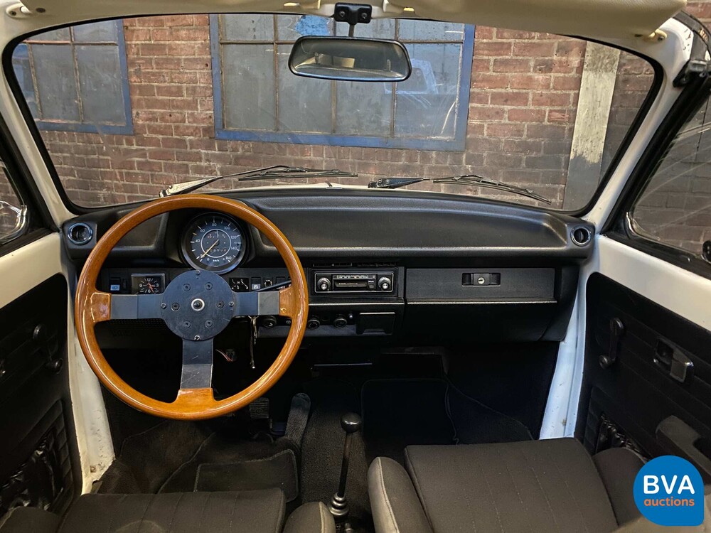 Volkswagen Kever Cabriolet 1303 LS 1975 50pk, 95-YA-79