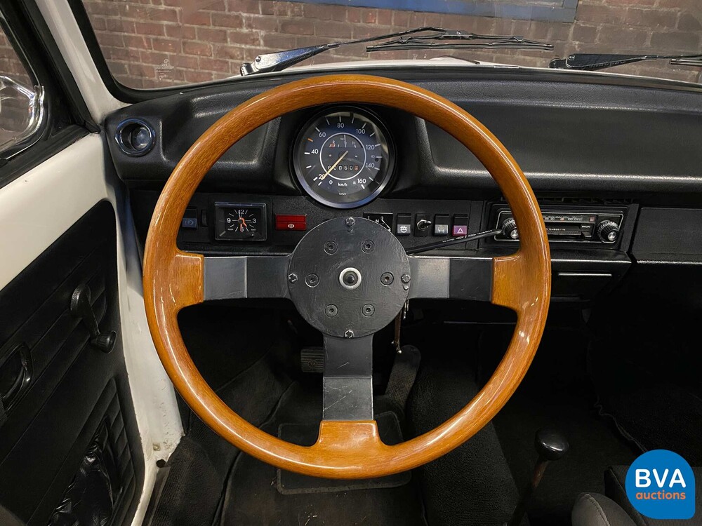 Volkswagen Kever Cabriolet 1303 LS 1975 50pk, 95-YA-79