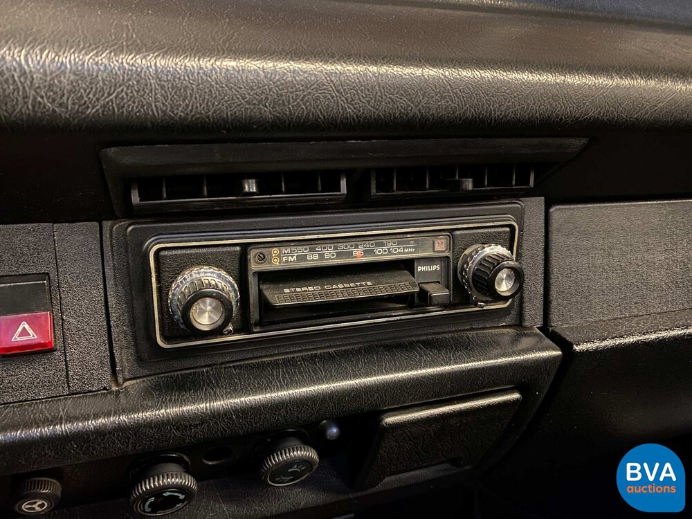 Volkswagen Kever Cabriolet 1303 LS 1975 50pk, 95-YA-79