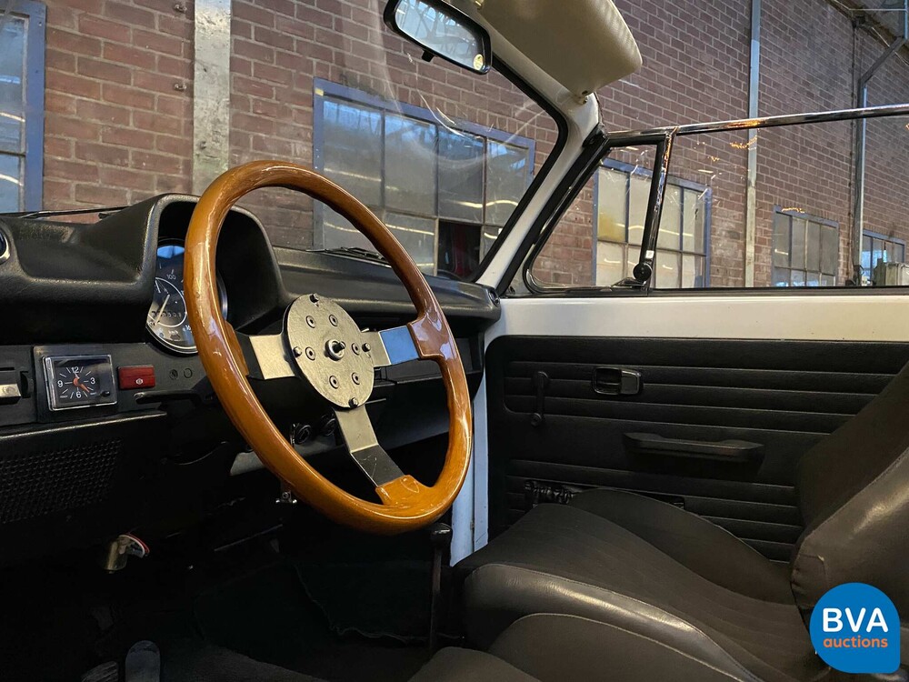 Volkswagen Kever Cabriolet 1303 LS 1975 50pk, 95-YA-79