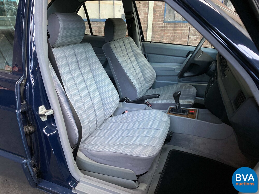Mercedes-Benz 190-serie 1.8 E 109pk 1992 -Org. NL-, FJ-DB-21