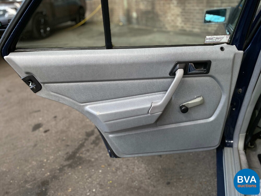 Mercedes-Benz 190-serie 1.8 E 109pk 1992 -Org. NL-, FJ-DB-21