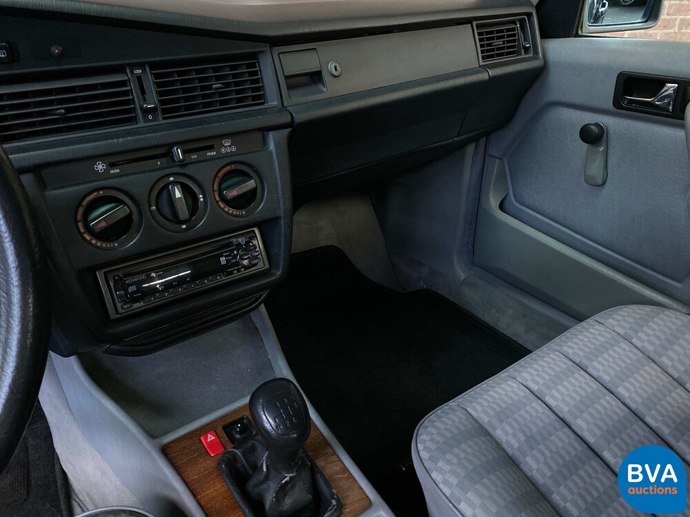 Mercedes-Benz 190-serie 1.8 E 109pk 1992 -Org. NL-, FJ-DB-21