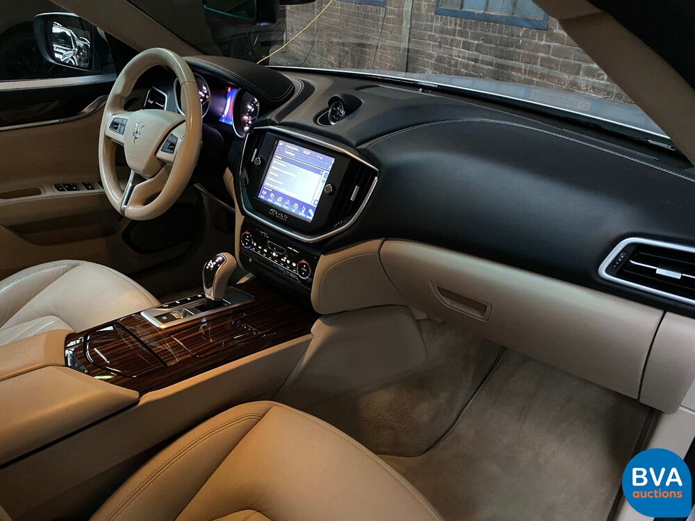 Maserati Ghibli Gran Sport SQ4 411pk 2016, N-667-GD