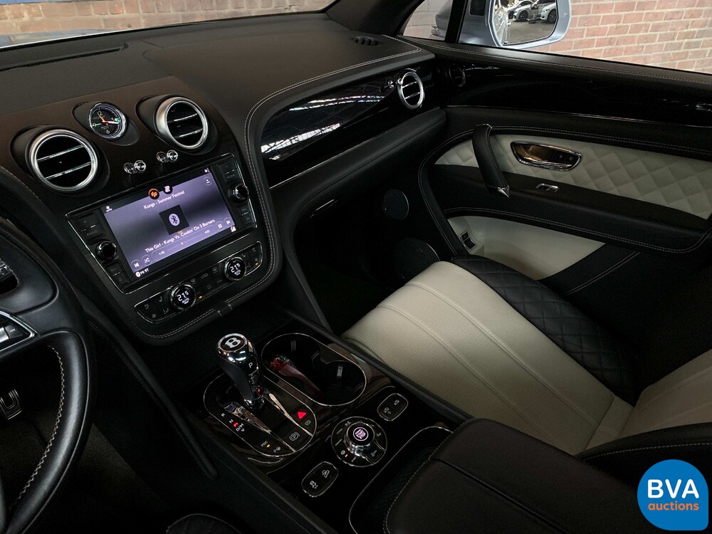 Bentley Bentayga V8 435pk 7-PERSOONS 2017, SZ-766-S