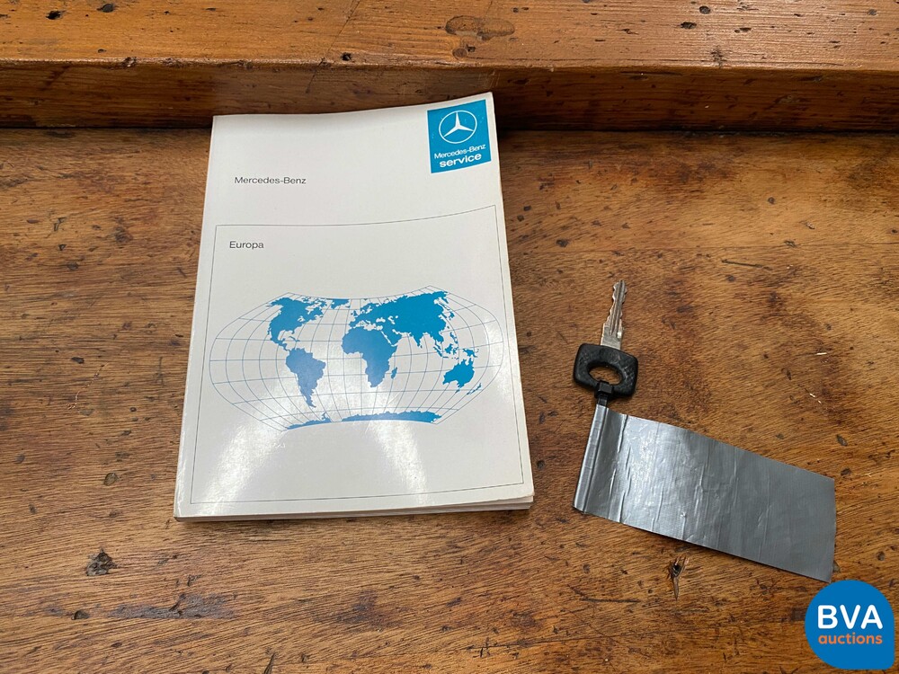 Mercedes-Benz 200-280 (W123) 2.0 109pk 1981, 34-XF-TK