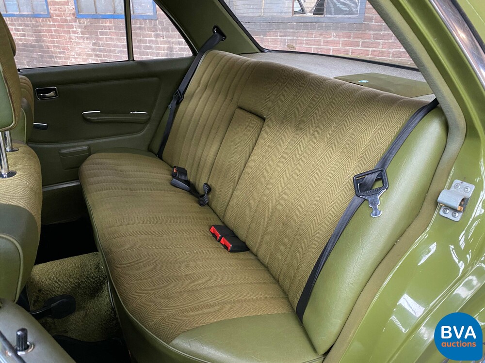 Mercedes-Benz 200-280 (W123) 2.0 109pk 1981, 34-XF-TK