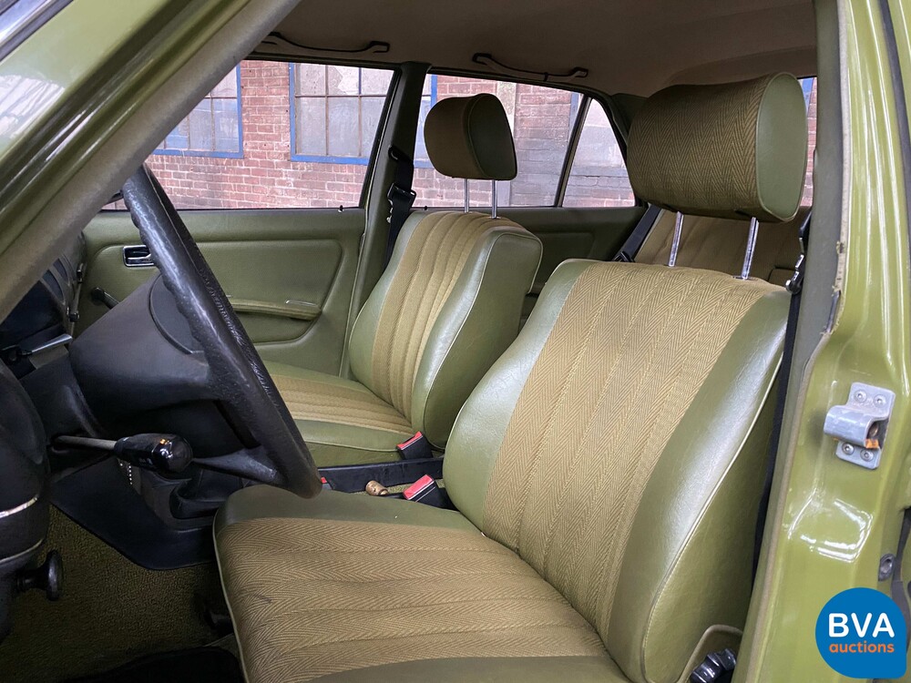 Mercedes-Benz 200-280 (W123) 2.0 109pk 1981, 34-XF-TK