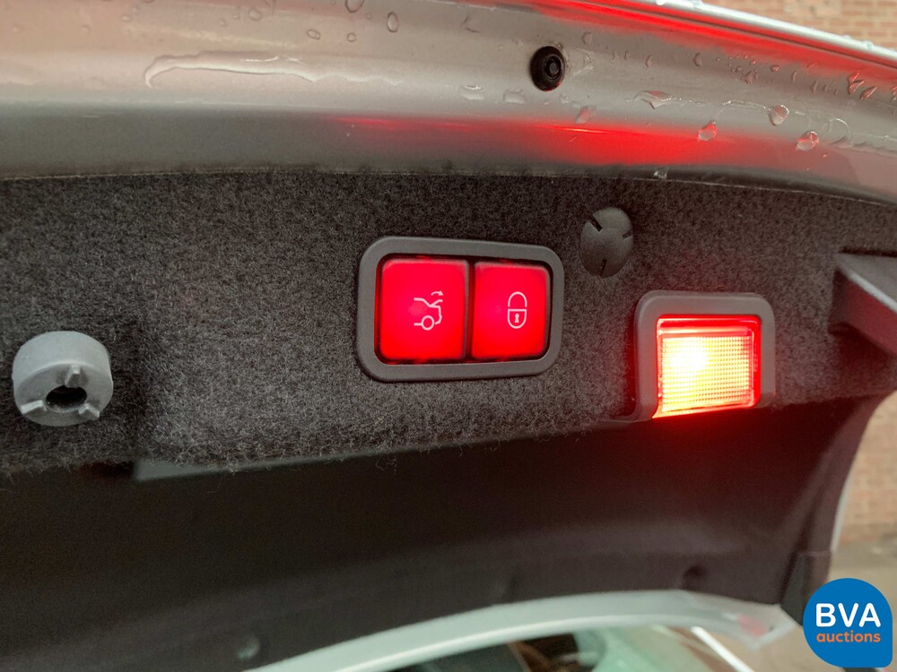 Mercedes-Benz C300 Prestige C-klasse 245pk 2015,  NL-168-J