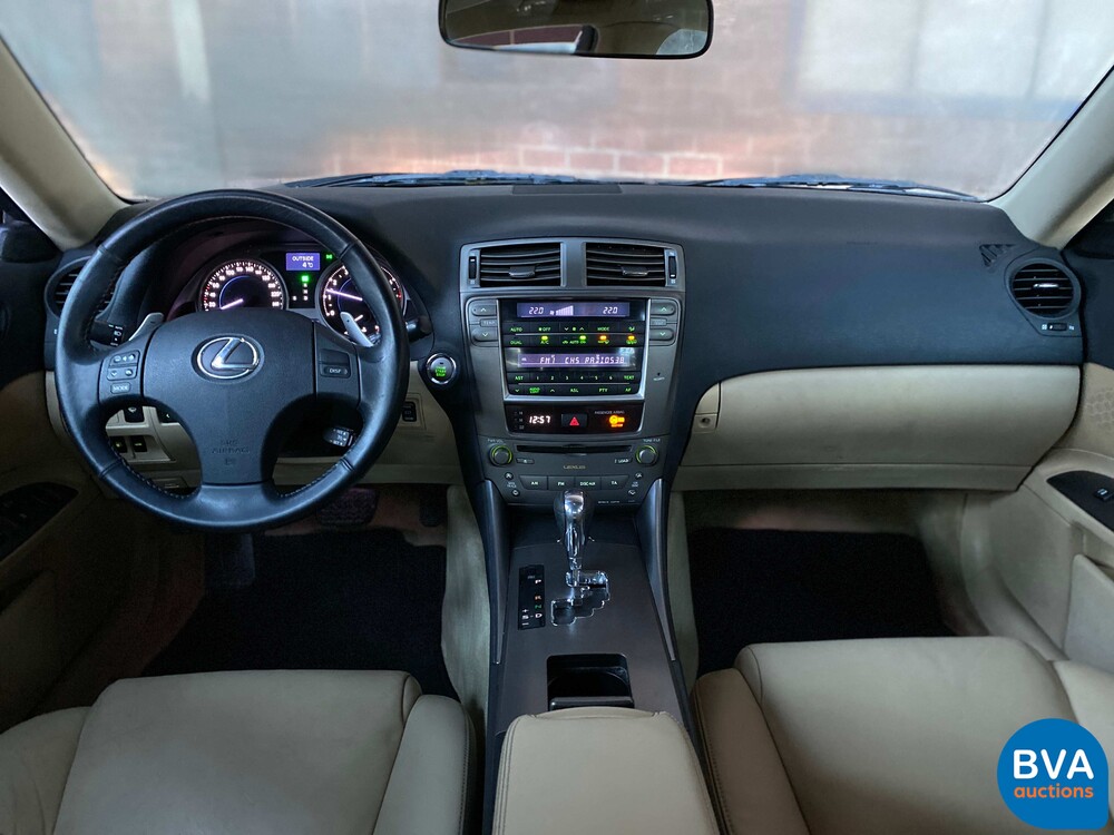 Lexus IS 250 Business Luxury 208pk 2007 -Org. NL-, 88-TP-ZX