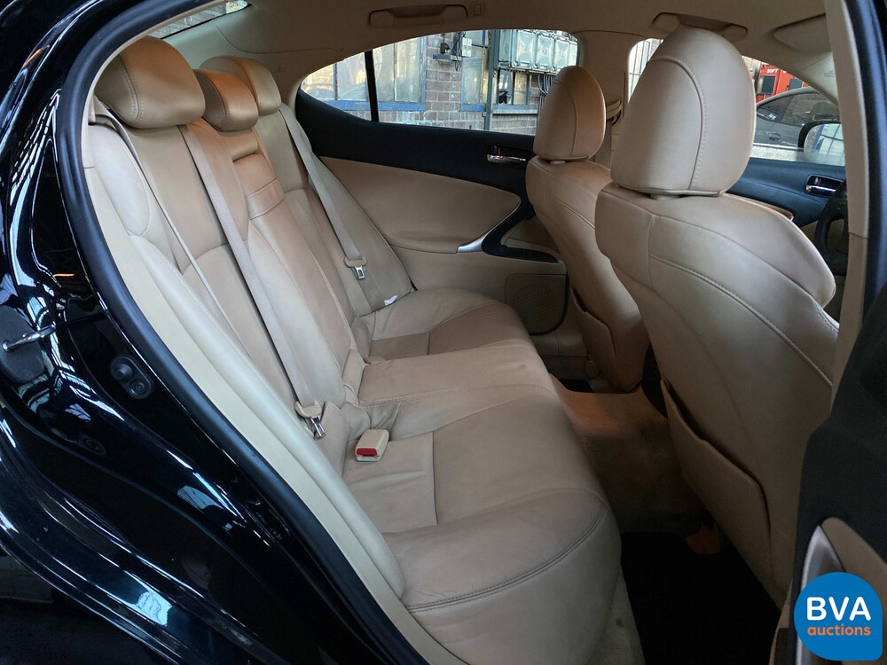 Lexus IS 250 Business Luxury 208pk 2007 -Org. NL-, 88-TP-ZX