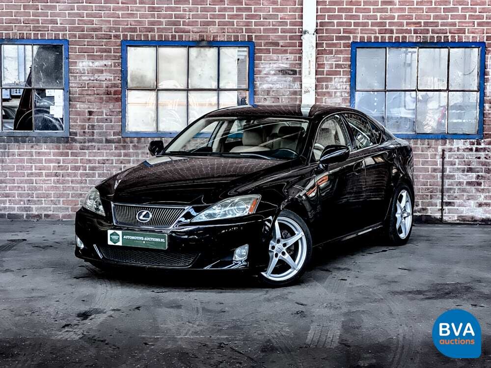 Lexus IS 250 Business Luxury 208pk 2007 -Org. NL-, 88-TP-ZX