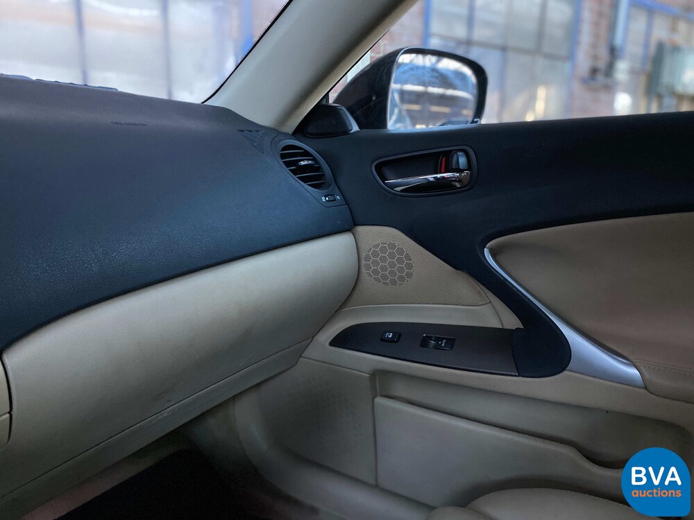 Lexus IS 250 Business Luxury 208pk 2007 -Org. NL-, 88-TP-ZX