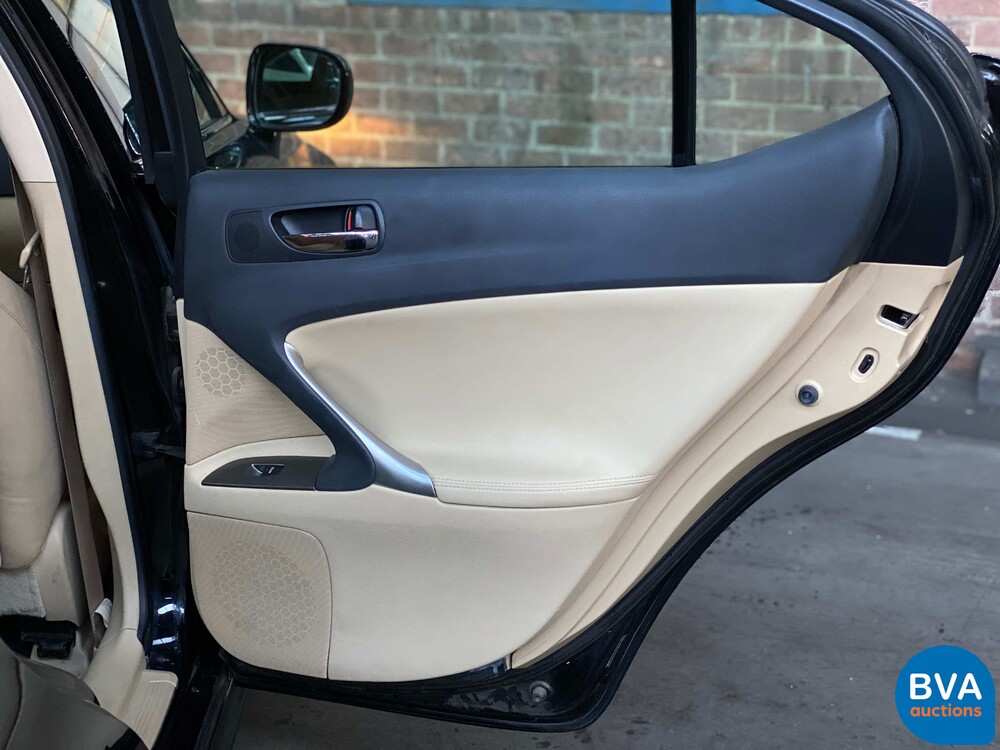 Lexus IS 250 Business Luxury 208pk 2007 -Org. NL-, 88-TP-ZX