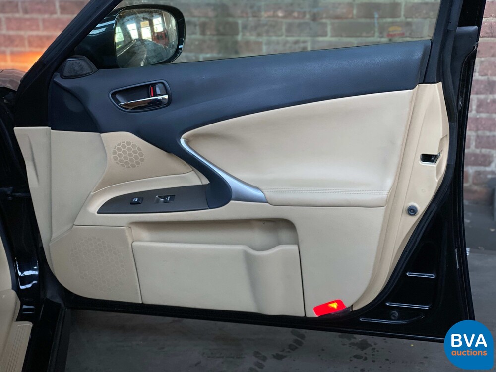 Lexus IS 250 Business Luxury 208pk 2007 -Org. NL-, 88-TP-ZX