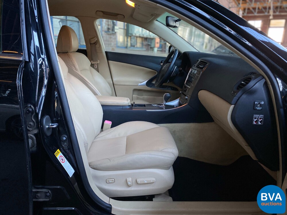 Lexus IS 250 Business Luxury 208pk 2007 -Org. NL-, 88-TP-ZX