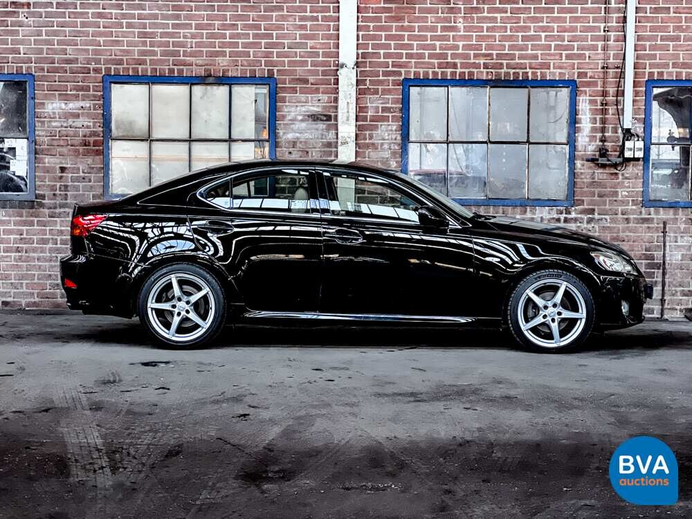 Lexus IS 250 Business Luxury 208pk 2007 -Org. NL-, 88-TP-ZX