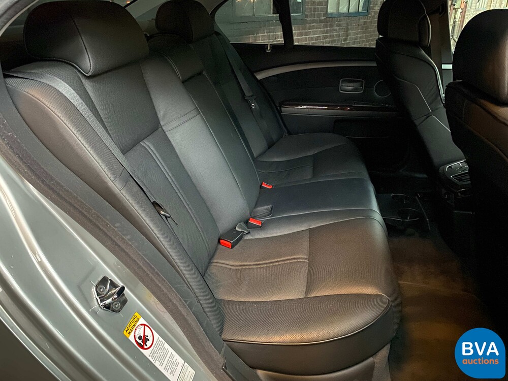 BMW 745i Executive E65 4.4 V8 333pk 2003 -YOUNGTIMER-