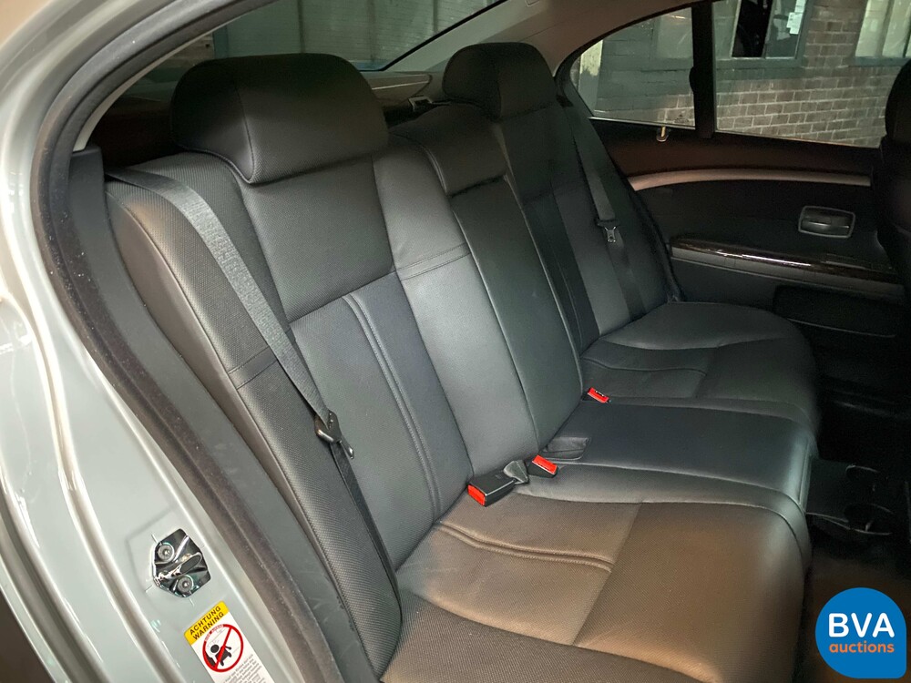 BMW 745i Executive E65 4.4 V8 333pk 2003 -YOUNGTIMER-