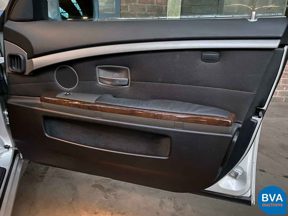 BMW 745i Executive E65 4.4 V8 333pk 2003 -YOUNGTIMER-