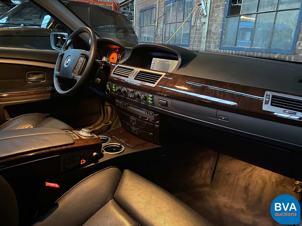 BMW 745i Executive E65 4.4 V8 333pk 2003 -YOUNGTIMER-