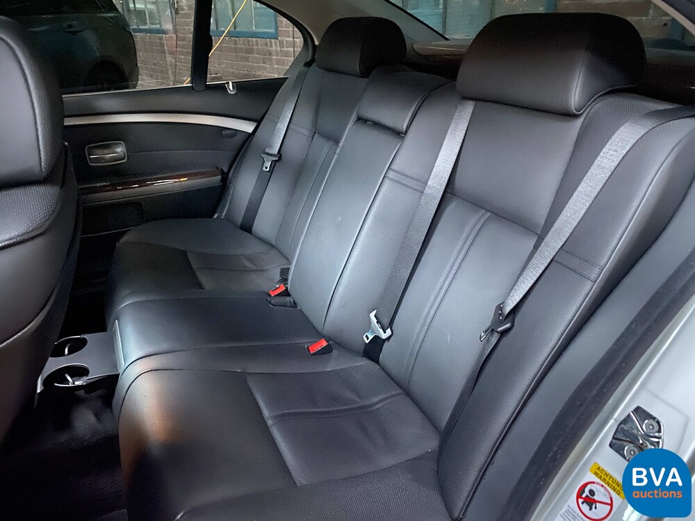 BMW 745i Executive E65 4.4 V8 333pk 2003 -YOUNGTIMER-