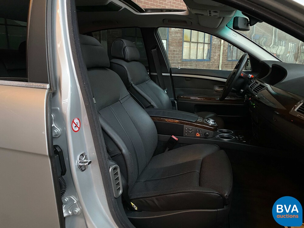 BMW 745i Executive E65 4.4 V8 333pk 2003 -YOUNGTIMER-