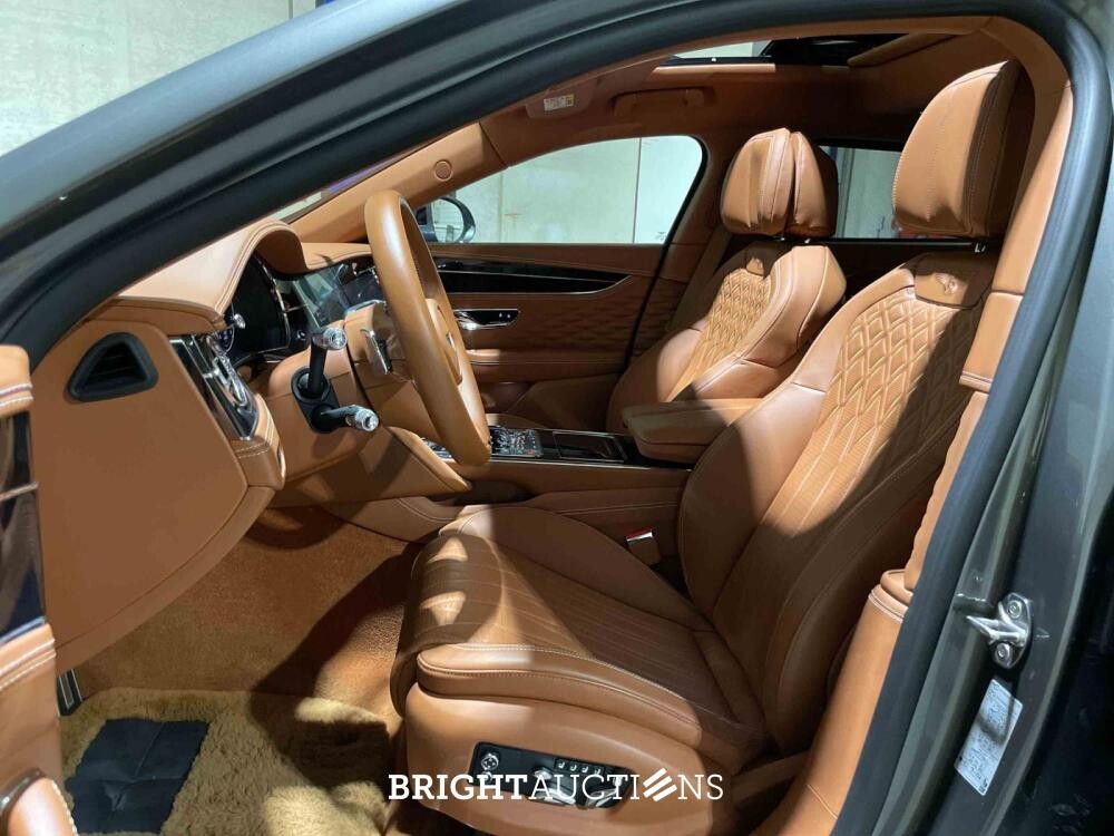 Bentley Flying Spur 4.0 V8 549pk 2021 (Origineel-NL & 2e Eigenaar), K-031-JX