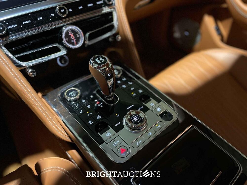 Bentley Flying Spur 4.0 V8 549pk 2021 (Origineel-NL & 2e Eigenaar), K-031-JX