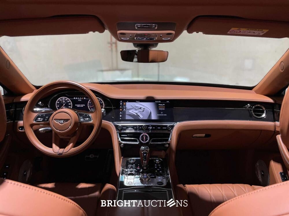 Bentley Flying Spur 4.0 V8 549pk 2021 (Origineel-NL & 2e Eigenaar), K-031-JX