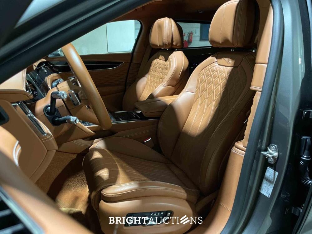 Bentley Flying Spur 4.0 V8 549pk 2021 (Origineel-NL & 2e Eigenaar), K-031-JX