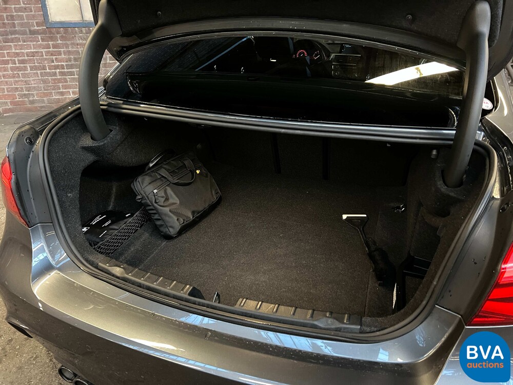 BMW 330i xDrive Edition M-Sport Shadow High Executive 3-serie 252pk 2018, N-050-RL