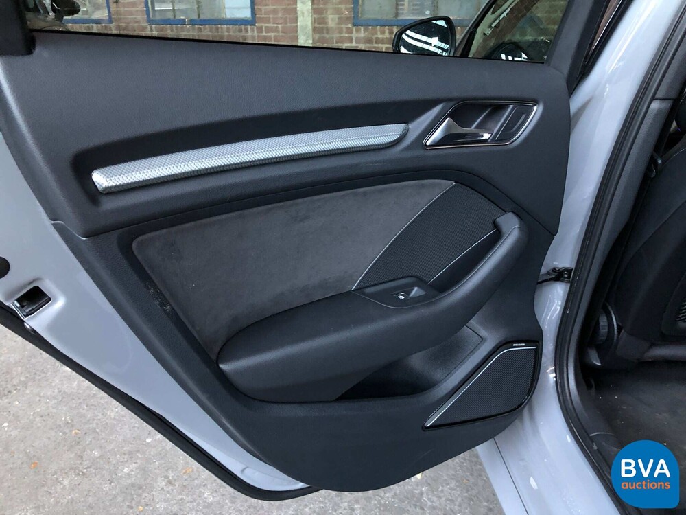 Audi RS3 Sportback 2.5TFSI Quattro 400pk 2018 FACELIFT Nardo-Grey