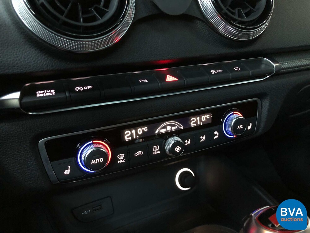 Audi RS3 Sportback 2.5TFSI Quattro 400pk 2018 FACELIFT Nardo-Grey