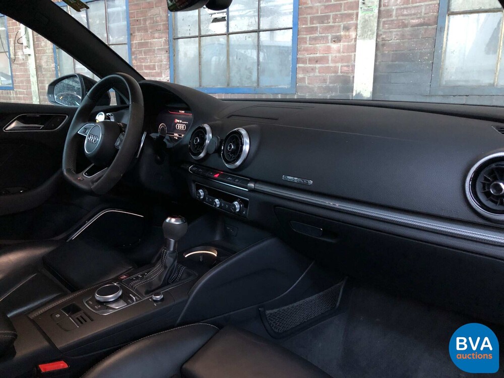 Audi RS3 Sportback 2.5TFSI Quattro 400pk 2018 FACELIFT Nardo-Grey