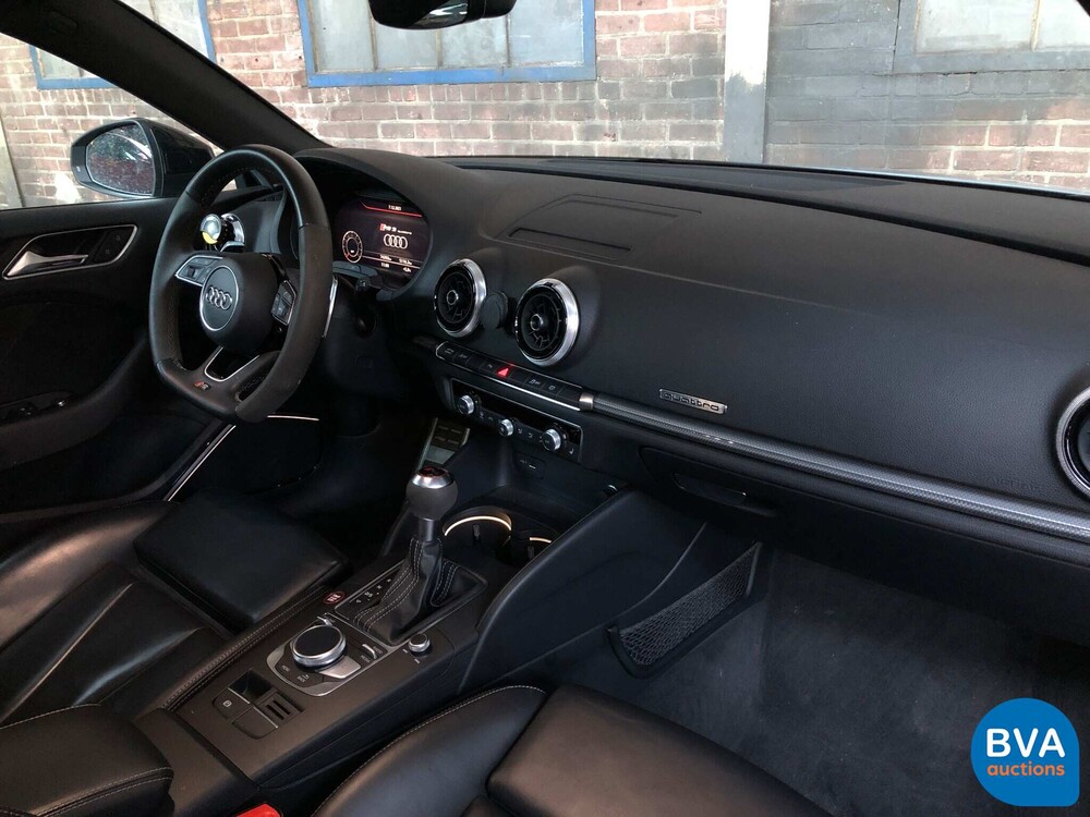 Audi RS3 Sportback 2.5TFSI Quattro 400pk 2018 FACELIFT Nardo-Grey