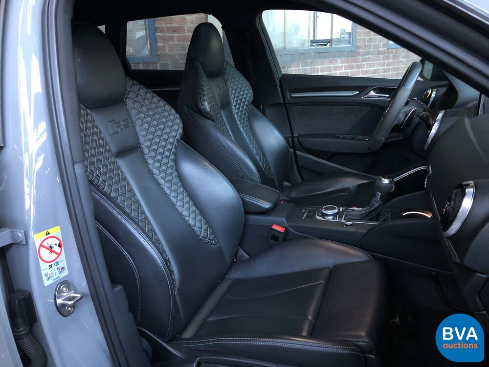 Audi RS3 Sportback 2.5TFSI Quattro 400pk 2018 FACELIFT Nardo-Grey