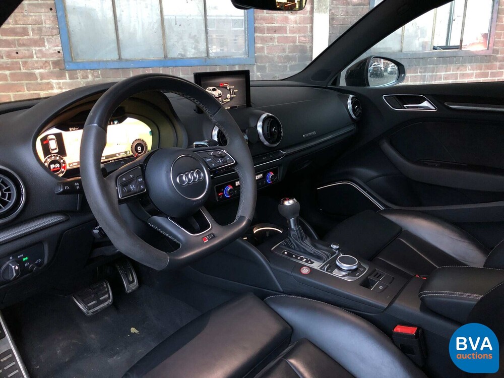Audi RS3 Sportback 2.5TFSI Quattro 400pk 2018 FACELIFT Nardo-Grey