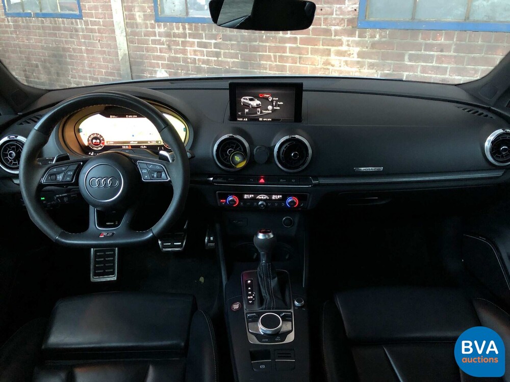 Audi RS3 Sportback 2.5TFSI Quattro 400pk 2018 FACELIFT Nardo-Grey